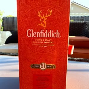 Glenfiddich 21 year old single malt whisky Case